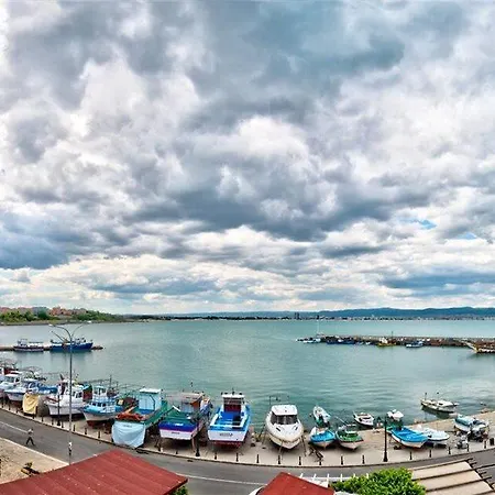 Panorama Blue Family And Free Parking Szálloda 3*
