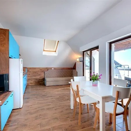 Panorama Blue Family And Free Parking Szálloda 3*