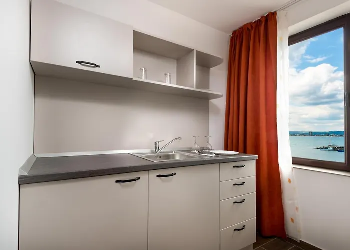 Panorama Blue Family And Free Parking Νεσέμπαρ